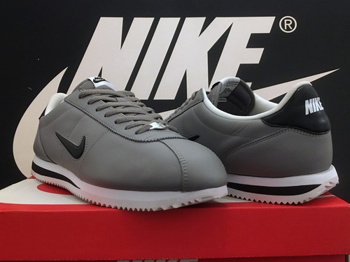 Vtg 2017 nike cortez basic - cortez,